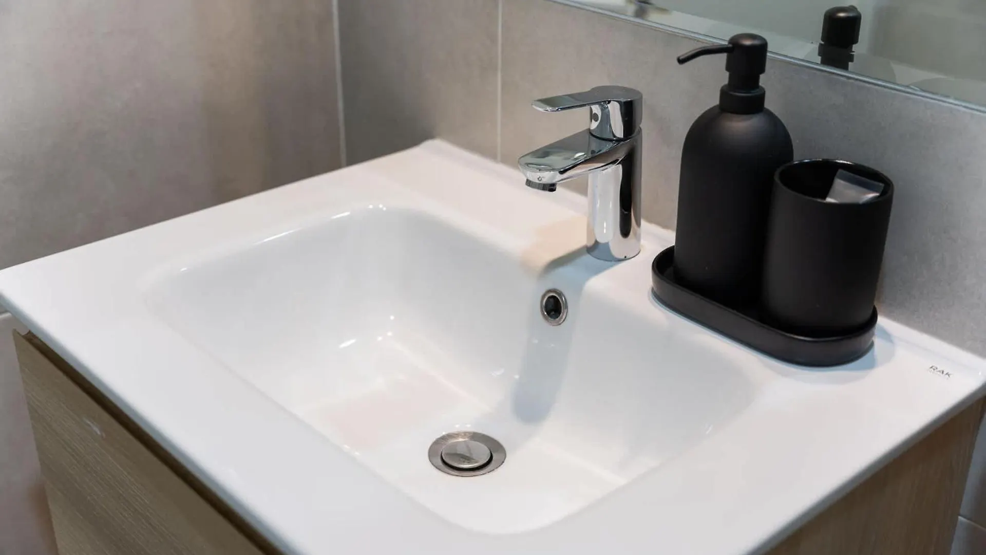 Apartmán Tranquil 1Br Hideaway In Damac Hills Dubaj
