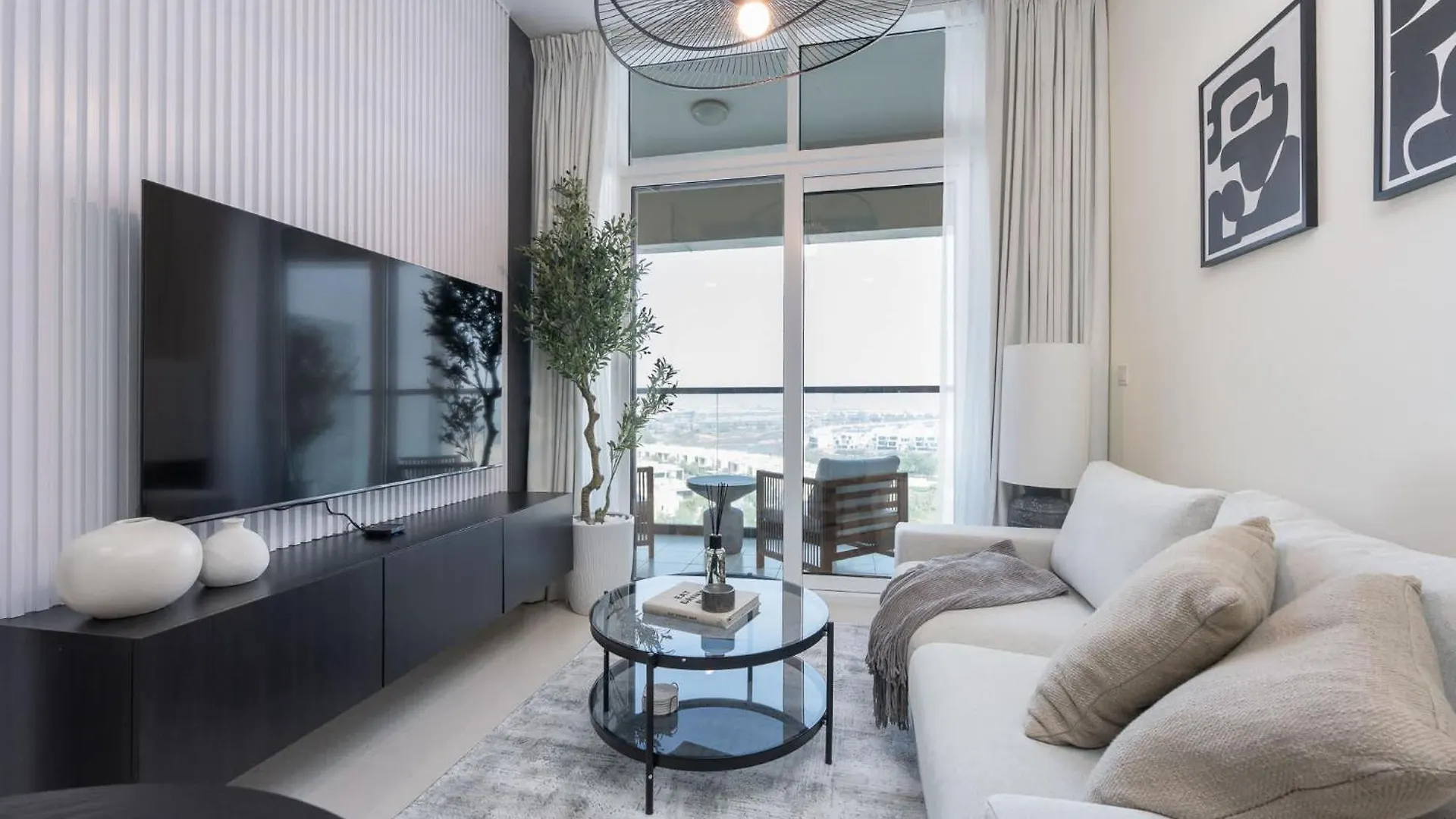 Apartmán Tranquil 1Br Hideaway In Damac Hills Dubaj