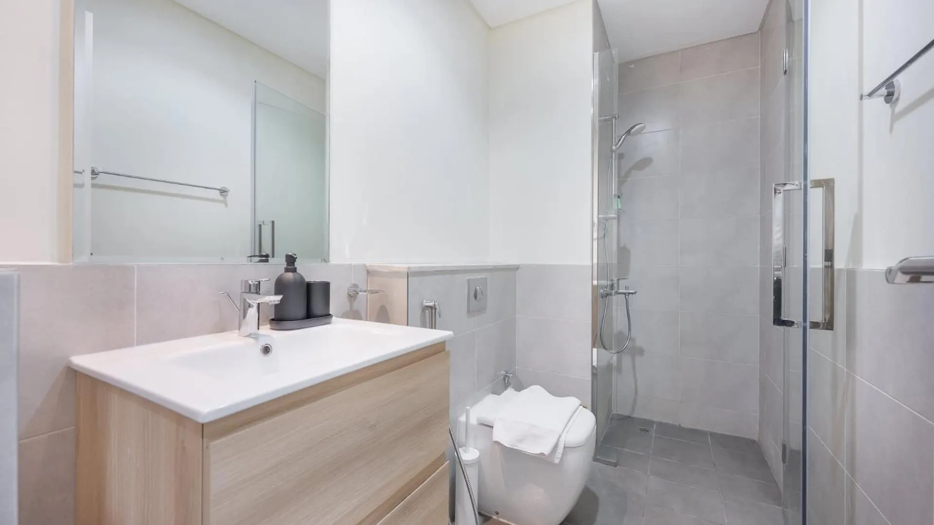 Tranquil 1Br Hideaway In Damac Hills Apartment Dubai